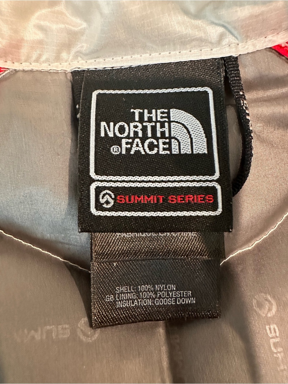 The North Face Women’s White Insulated Summit Series Vest - Picture 4 of 5